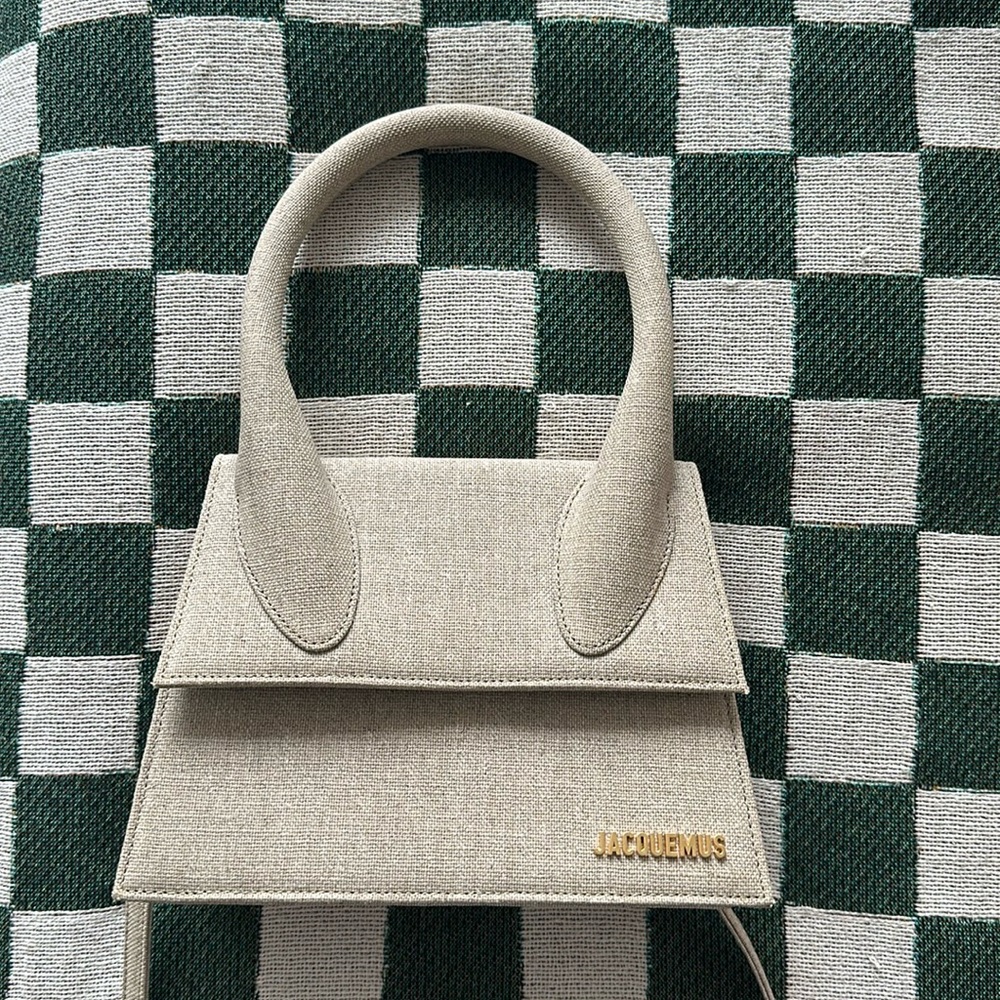 JACQEUMUS - Le Grand Chiquito